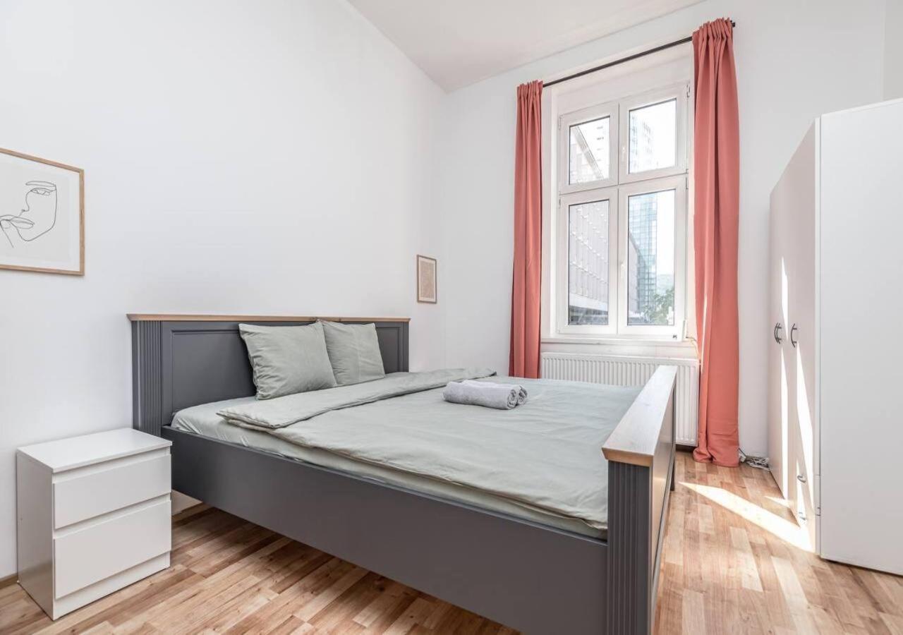 Elegance Apartments Prague Luaran gambar