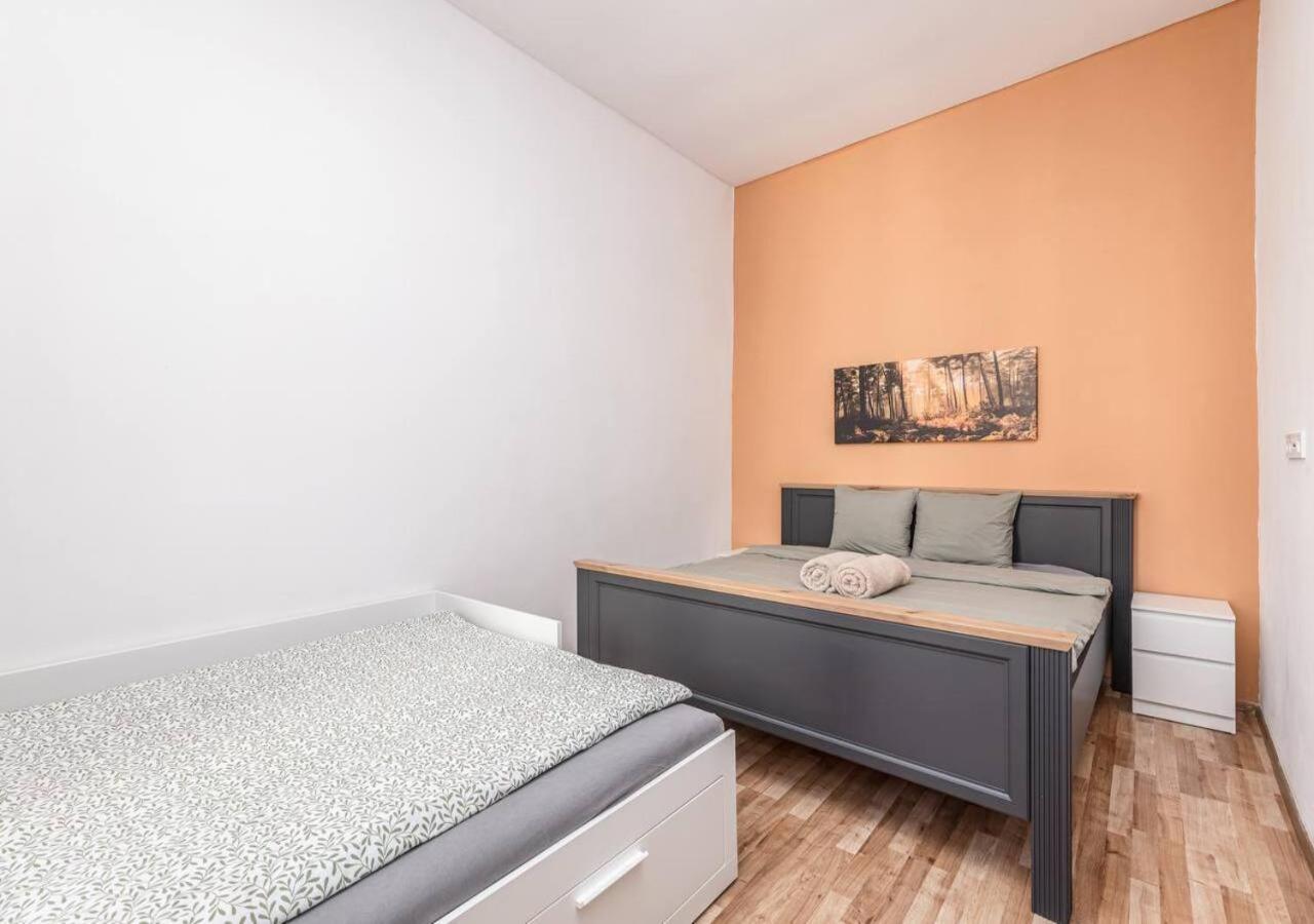 Elegance Apartments Prague Luaran gambar
