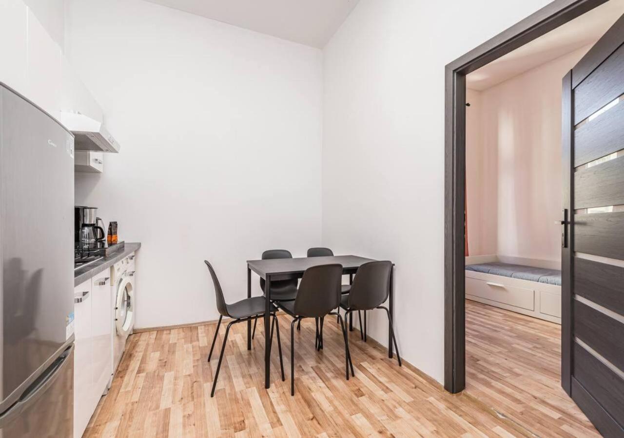 Elegance Apartments Prague Luaran gambar