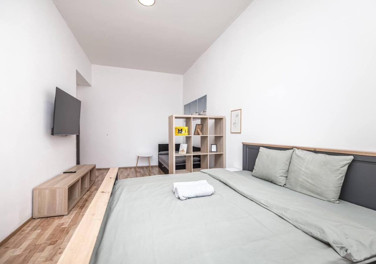 Elegance Apartments Prague Luaran gambar