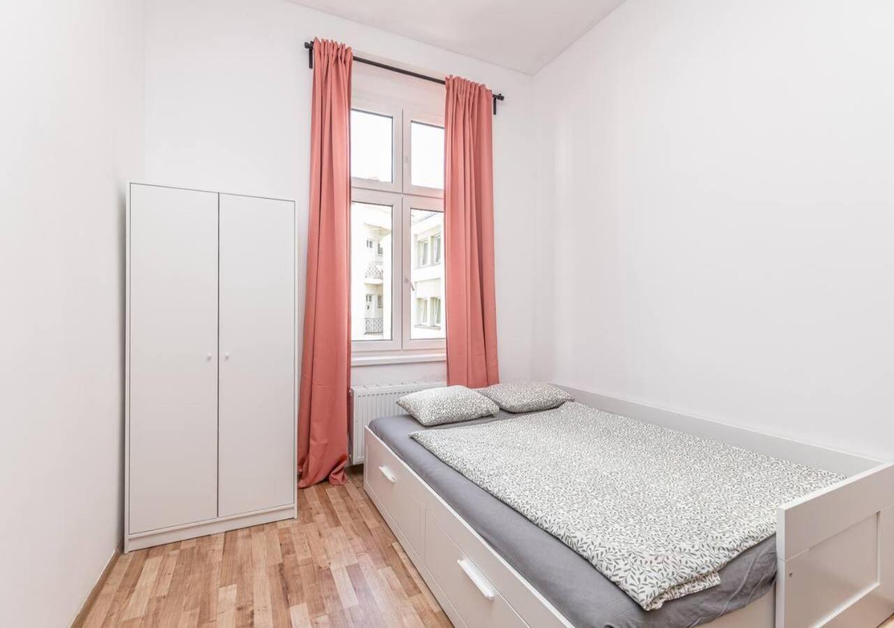 Elegance Apartments Prague Luaran gambar