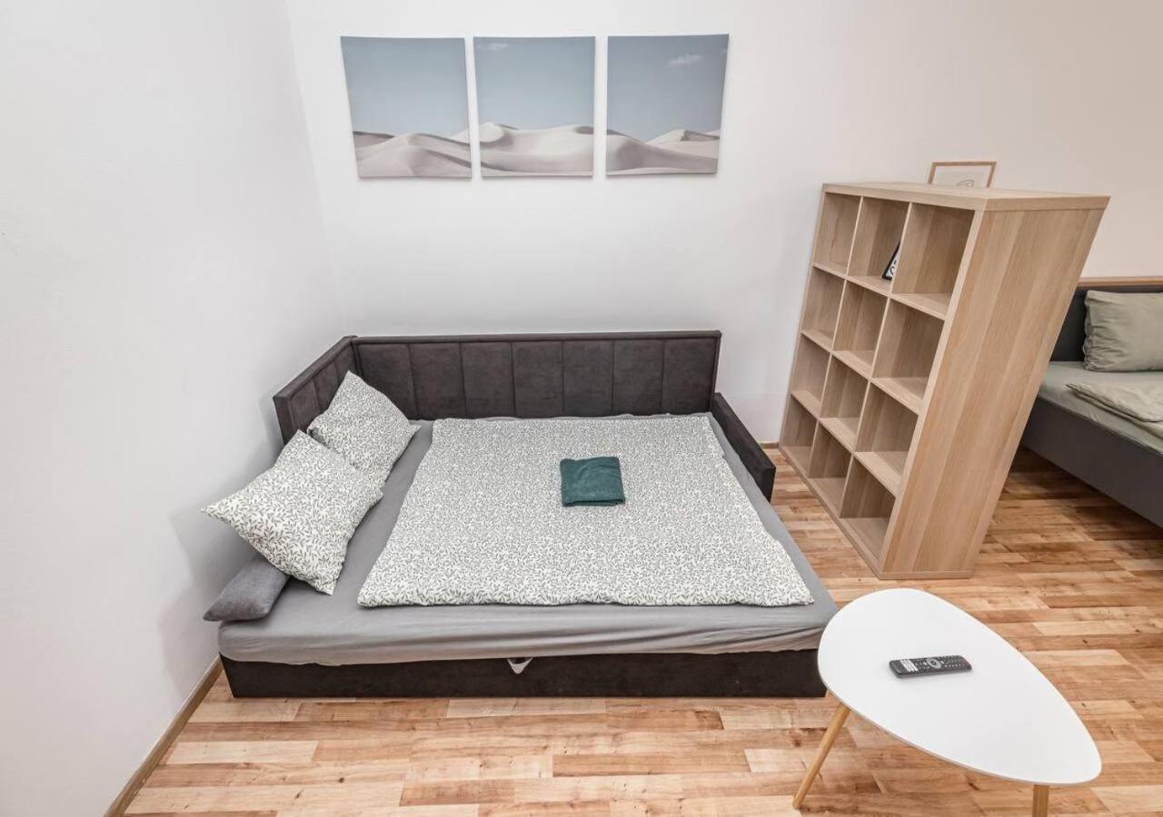 Elegance Apartments Prague Luaran gambar