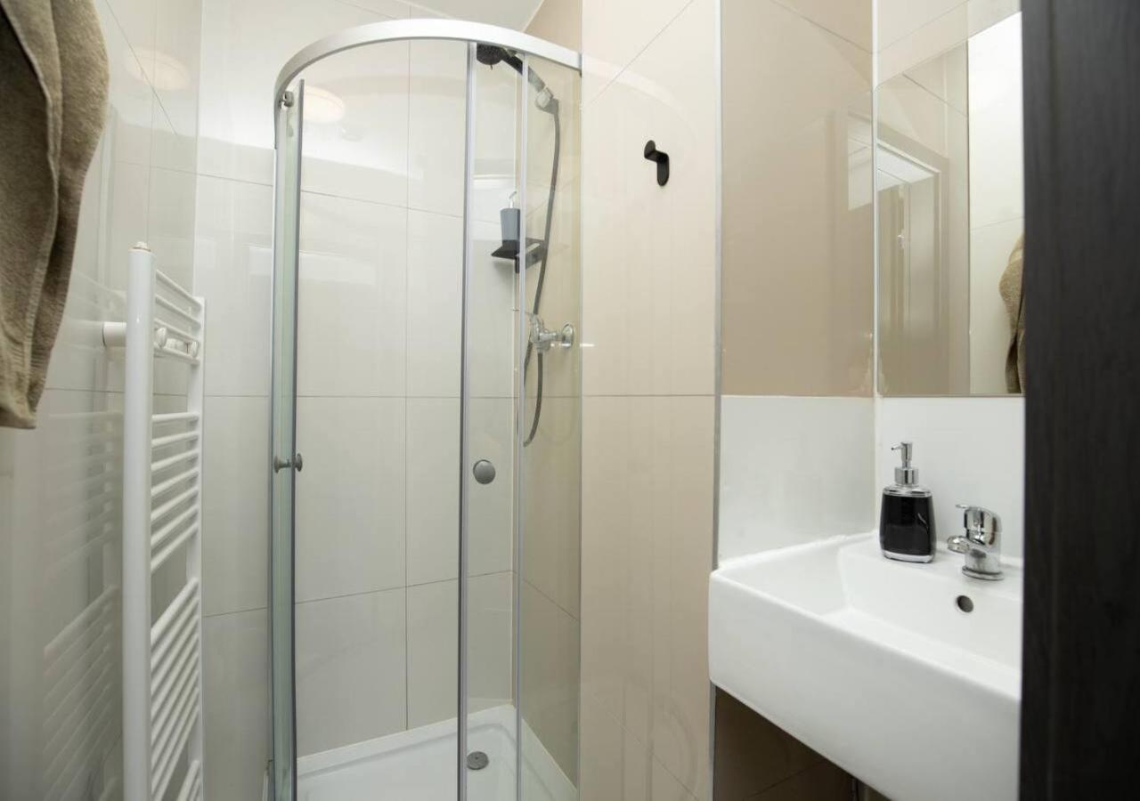 Elegance Apartments Prague Luaran gambar